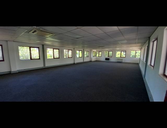 279M² OFFICE TO LET IN EDENBURG